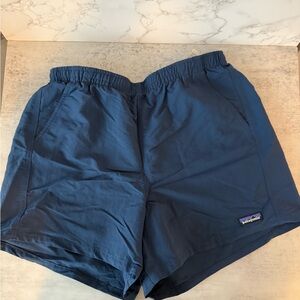 Short outdoors size Large brand : Patagonia